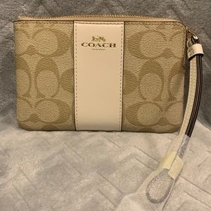 COACH WRISTLET - NWT